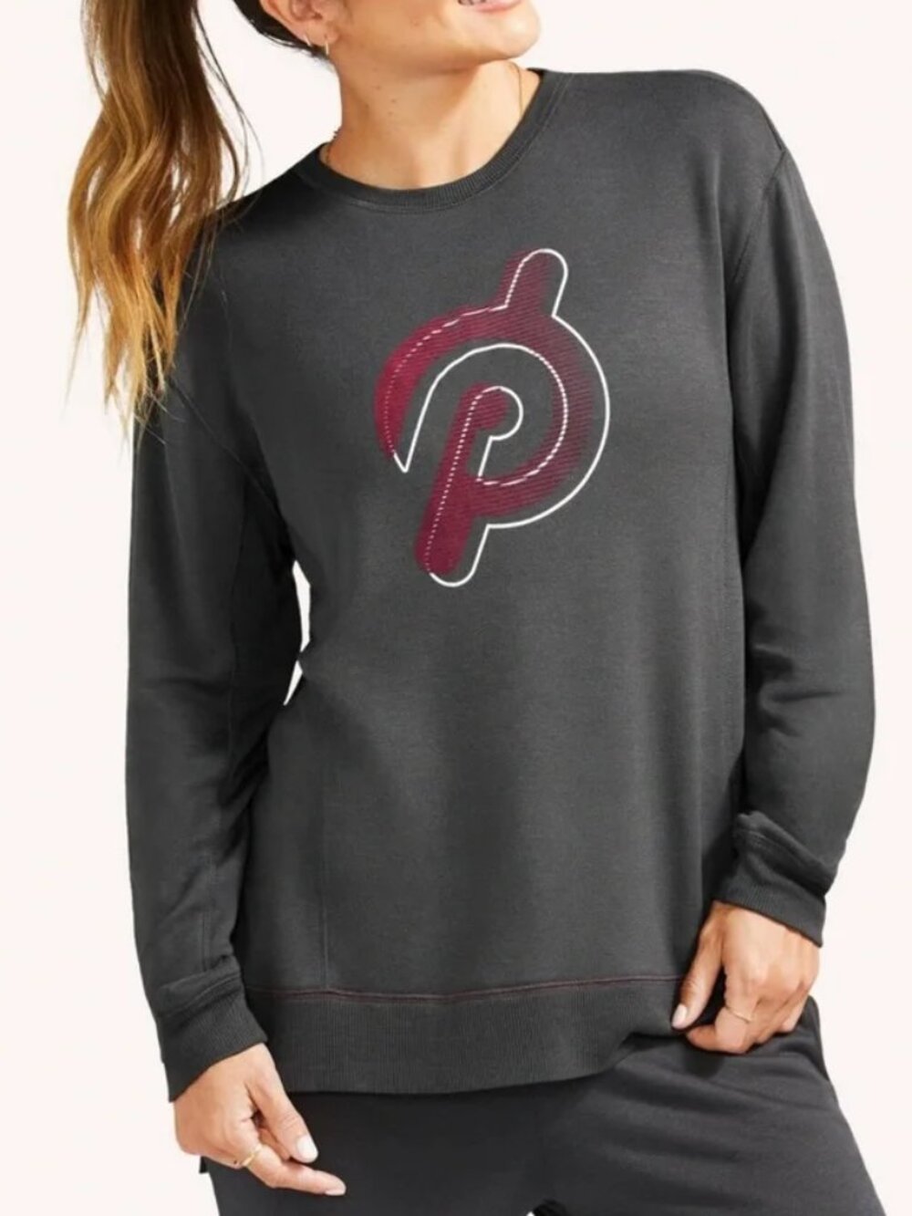 Peloton Weekender Side Slit Pullover Medium